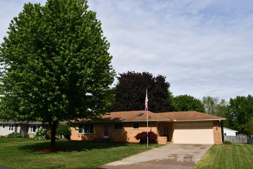 6404 Ardmore Ave, Jenison, MI, 49428-9338 | Card Image