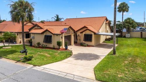 623 Manatee Dr, Satellite Beach, FL, 32937-3878 | Card Image