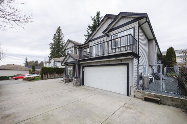 34973 Delair Road, House other with 5 bedrooms, 4 bathrooms and 8 parking in Abbotsford BC | Image 3