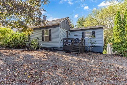 1009 37th Street Ext, Beaver Falls, PA, 15010-2026 | Card Image