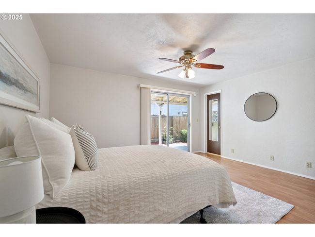 Bedroom, Primary | Image 15