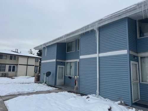 8877 N Swan Rd, Milwaukee, WI, 53224 | Card Image