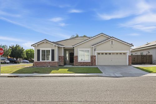 1635 Dutch Corner Dr, Newman, CA, 95360-9651 | Card Image