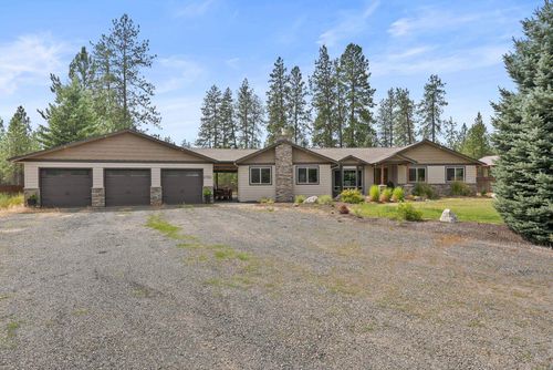 3923 E Woolard Ct, Colbert, WA, 99005-9720 | Card Image