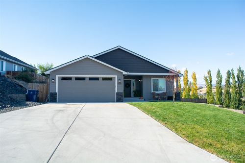 3030 Riverview Ln, Malaga, WA, 98828-9796 | Card Image