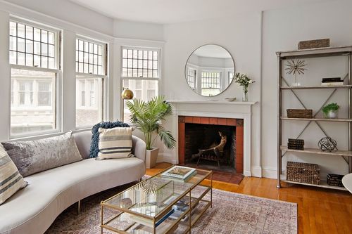 apt-202-10 Dana St, Cambridge, MA, 02138-5400 | Card Image