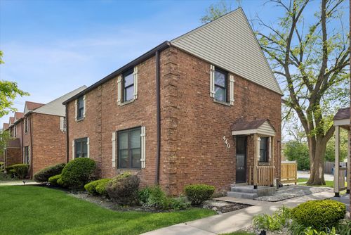 440 East Ave, La Grange, IL, 60525-6814 | Card Image