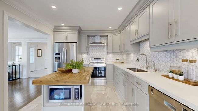 72 Oswell Dr, House other with 4 bedrooms, 3 bathrooms and 2 parking in Ajax ON | Image 20