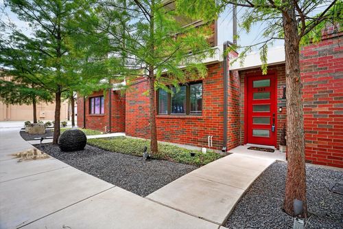 321 College Ave, Fort Worth, TX, 76104-1147 | Card Image