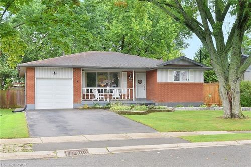 237 Mac Crae Dr, Caledonia, ON, N3W1K5 | Card Image