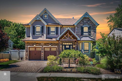 1 Houston St, Metuchen, NJ, 08840-1718 | Card Image