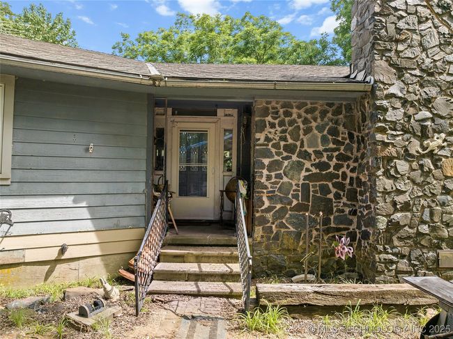 6721 Swayback Rd, House other with 3 bedrooms, 2 bathrooms and null parking in Sulphur OK | Image 8
