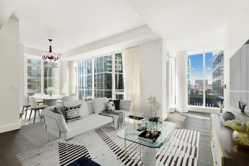10g-22 Liberty Drive, Boston, MA, 02210 | Card Image