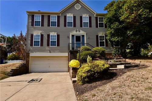 102 Pioneer Ct, Freeport, PA, 16229-2408 | Card Image