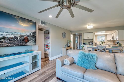 unit-108-4150 E Cactus Road, Phoenix, AZ, 85032 | Card Image