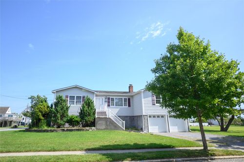 135 E Ocean Avenue, Brookhaven, NY, 11934 | Card Image