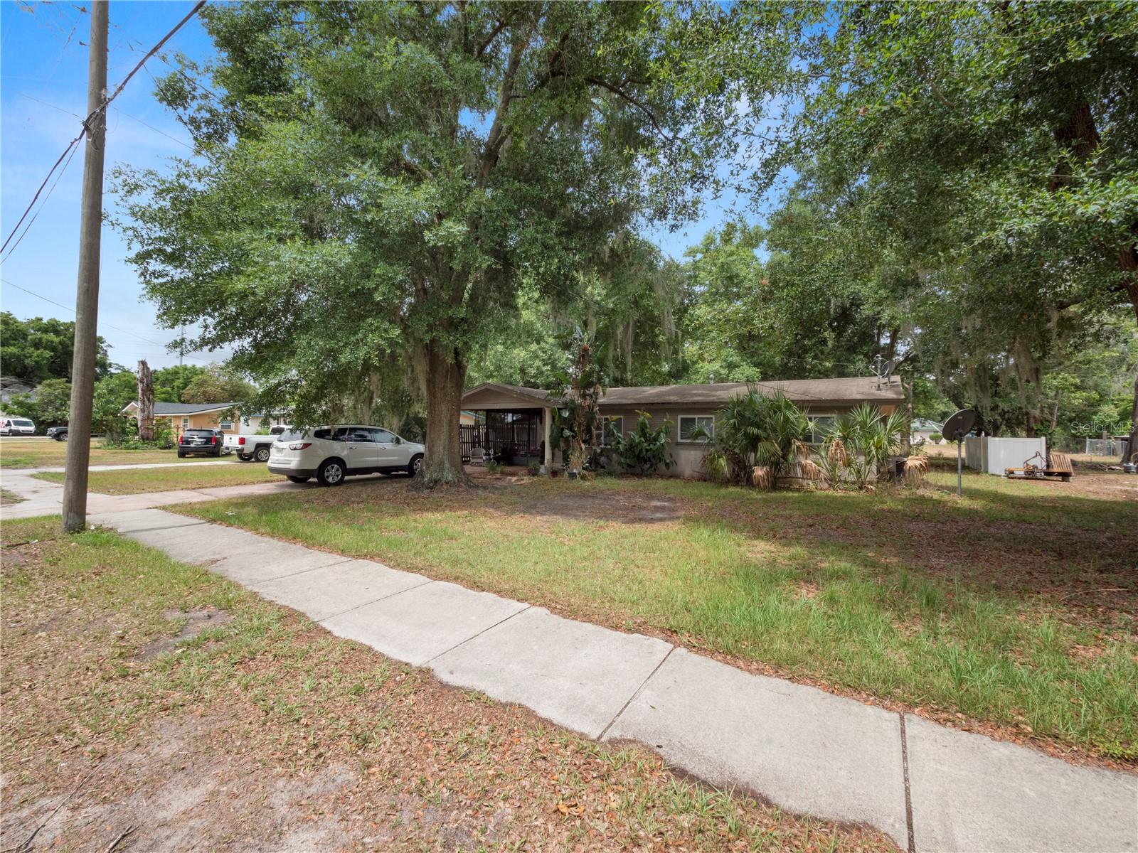 Orange Ave, Fort Meade, FL 33841