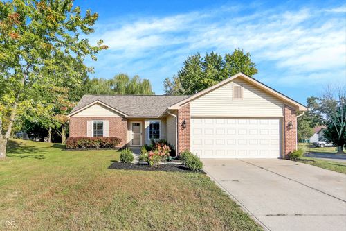 772 Franklin Lakes Blvd, Franklin, IN, 46131-7945 | Card Image