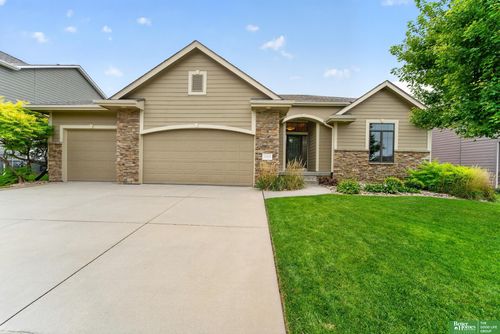 17209 Chutney Street, Omaha, NE, 68136 | Card Image