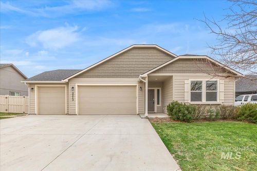 2213 E Elm Grove Dr, Nampa, ID, 83686-7006 | Card Image