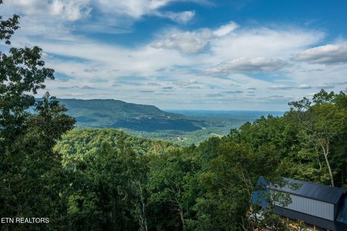 12 Overhill Way, Sevierville, TN, 37876 | Card Image
