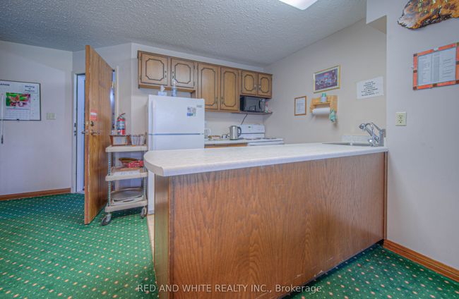 406 - 400 Champlain Blvd, Condo with 2 bedrooms, 1 bathrooms and null parking in Cambridge ON | Image 33