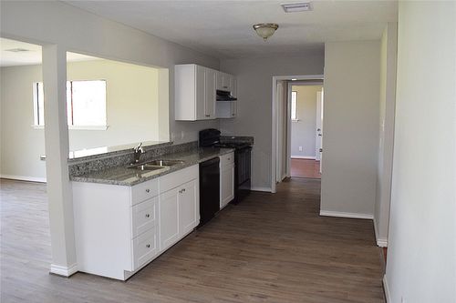 509 Avenue J, South Houston, TX, 77587-4705 | Card Image