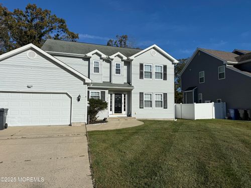90 Atlantis Ave, Manahawkin, NJ, 08050-1807 | Card Image