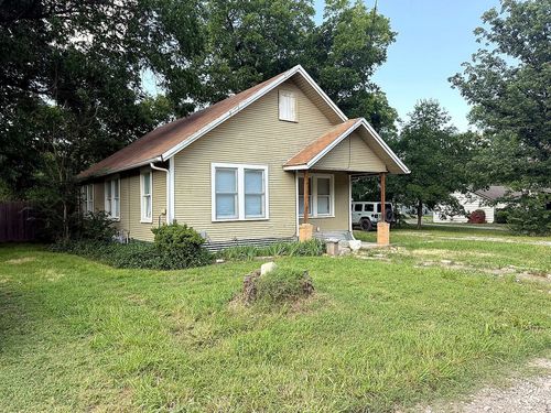 620 W 12th St, Bonham, TX, 75418-2903 | Card Image