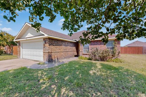 710 Sharon Ln, Whitewright, TX, 75491-3015 | Card Image