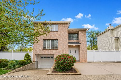 68 Eltingville Blvd, Staten Island, NY, 10312-3807 | Card Image