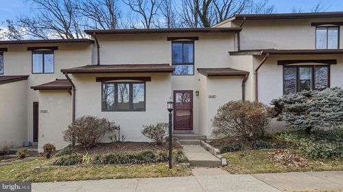 2316 Glade Bank Way, RESTON, VA, 20191-2717 | Card Image