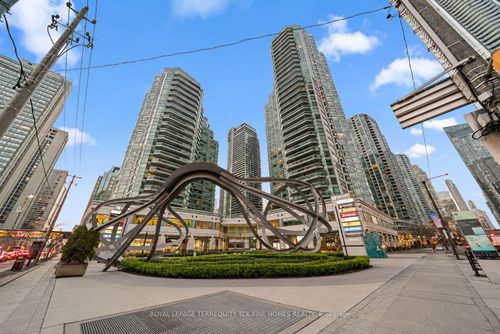 2604-10 Yonge St, Toronto, ON, M5E1R4 | Card Image