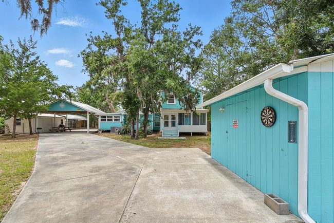 112 8 Th St E, House other with 4 bedrooms, 3 bathrooms and 1 parking in STEINHATCHEE FL | Image 5