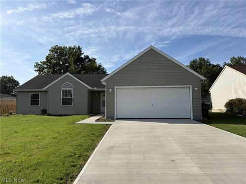 459 Hampton Drive, Elyria, OH, 44035 | Card Image