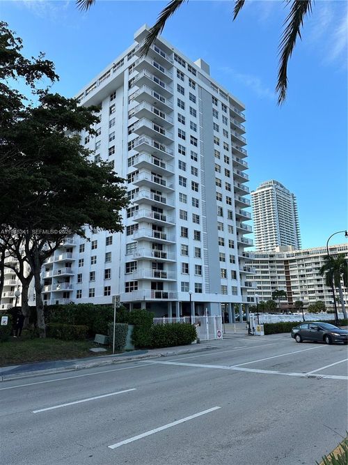 apt-203-1849 S Ocean Dr, Hallandale Beach, FL, 33009-4913 | Card Image