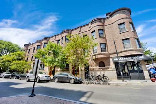 3-3932 N Sheridan Rd, Chicago, IL, 60613-0169 | Card Image