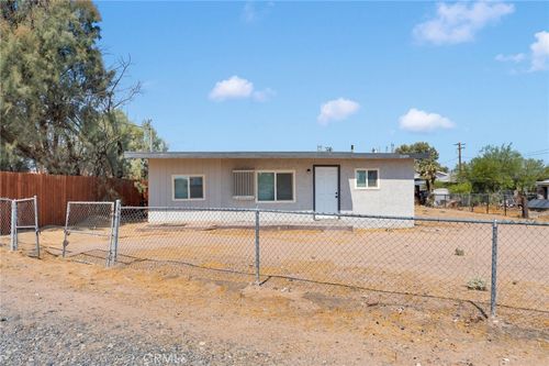 33454 Hampton Way, Daggett, CA, 92327 | Card Image