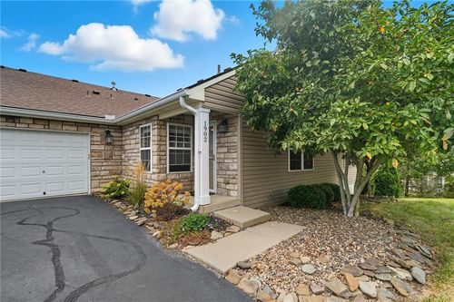 b-1902 Whispering Tree Dr, Miamisburg, OH, 45342-7630 | Card Image