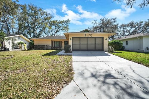 8420 Winding Wood Dr, PORT RICHEY, FL, 34668-3063 | Card Image