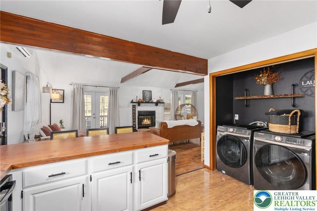 64 Autumn Ln, House other with 3 bedrooms, 2 bathrooms and null parking in Jim Thorpe PA | Image 36