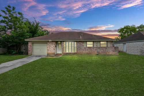 12207 Flushing Meadows Dr, Houston, TX, 77089-6617 | Card Image