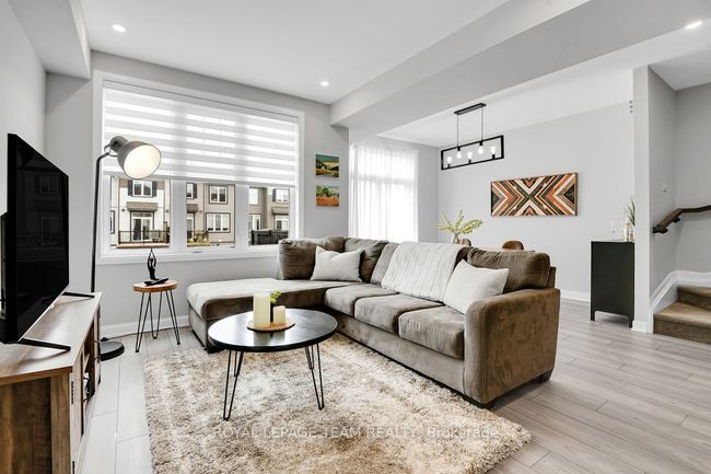 908 Lixnaw Crt, House attached with 2 bedrooms, 2 bathrooms and 2 parking in Nepean ON | Image 13