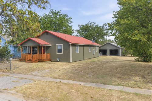 310 Sinclair St, Healdton, OK, 73438-2632 | Card Image