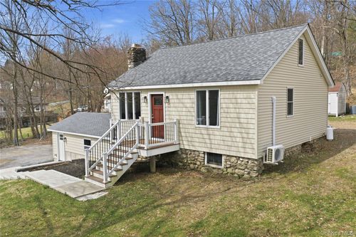 28 Branch St, Monroe, NY, 10950-1038 | Card Image