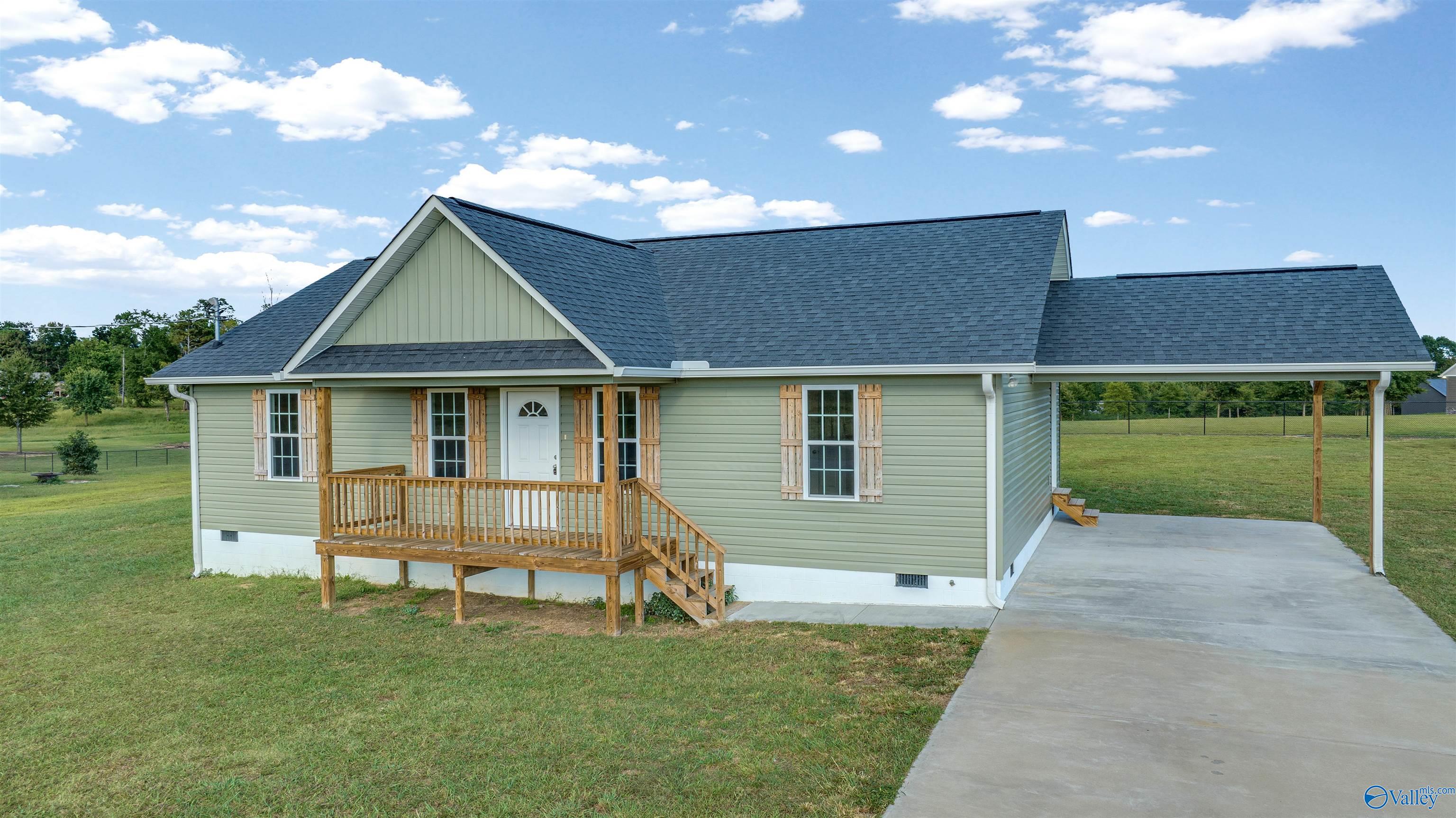 Green Rd, Fort Payne, AL 35968