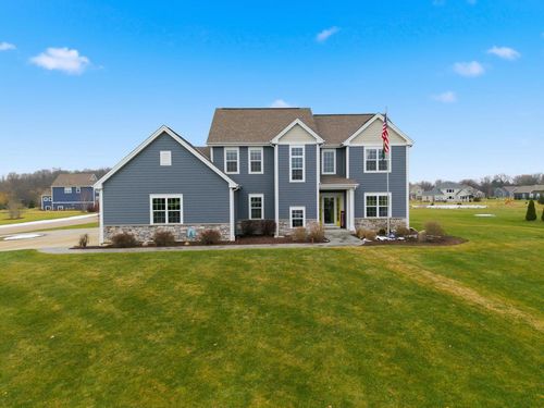 W278N6928 Leslie Lane, MERTON, WI, 53029 | Card Image