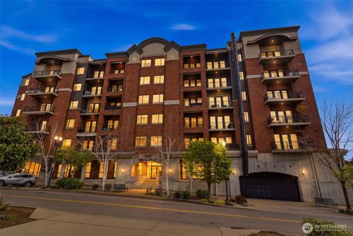 704-505 Broadway, Tacoma, WA, 98402-3997 | Card Image