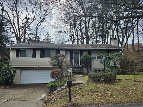 221 Thornberry Dr, Penn Hills, PA, 15235-5063 | Card Image