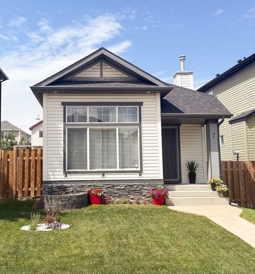 7 Bridlecrest Blvd Sw, Calgary, AB, T2Y4X9 | Card Image